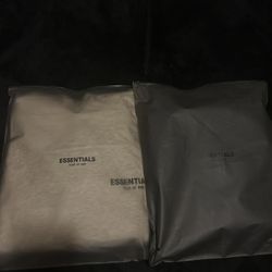 Essential Hoodie✅