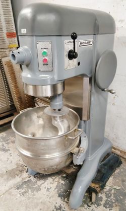 Hobart 60 qt dough mixer.  Single phase machine. Pizza. Bakery.