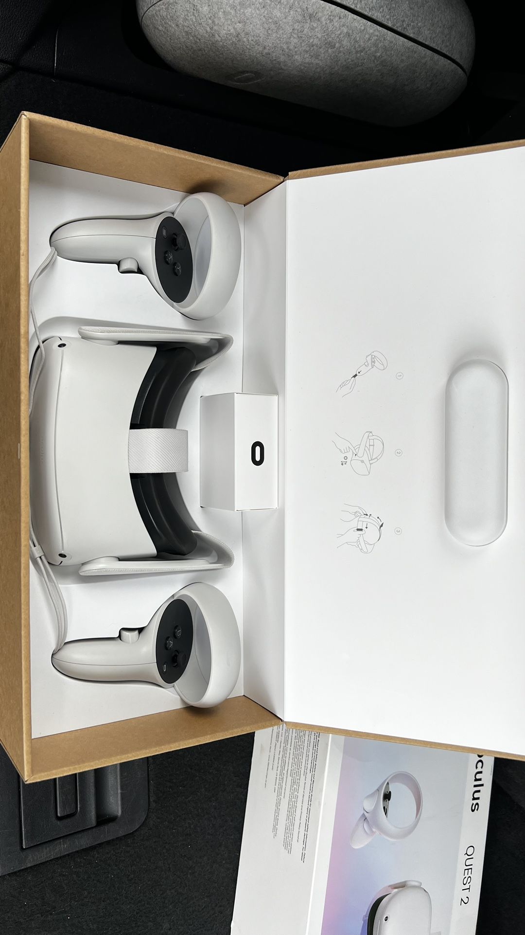 Oculus Quest 2 128gb And External Battery And Travel Case Bundle