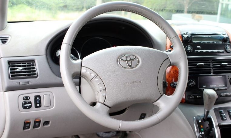 Toyota Lexus Leather Steering Wheel