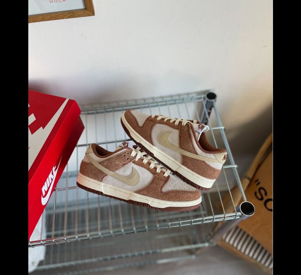 NIKE Dunk Low Medium Curry