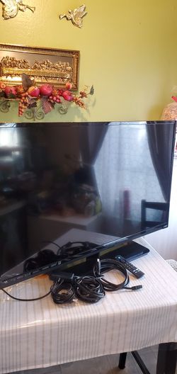 TV.VIZIO 40 INCHES.