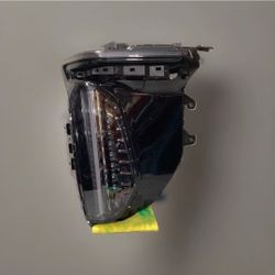 2025 2026 CADILLAC ESCALADE ESV RIGHT HEADLIGHT USED OEM COMPLETE (contact info removed)6