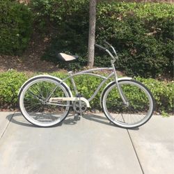 26” Huffy Cranbrook Men’s Silver Beach Cruiser 