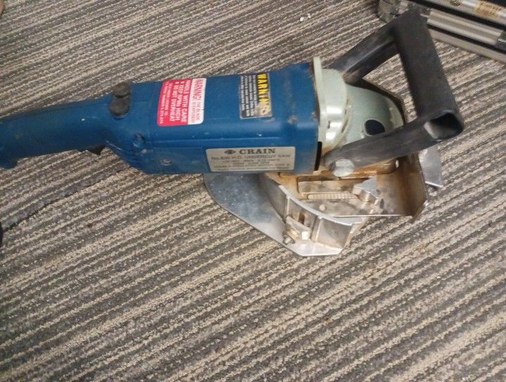 Craine Undercutt Saw. Excellent Working Condition!