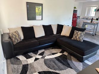 Sectional sofa. ***NEED GONE ASAP!!!***
