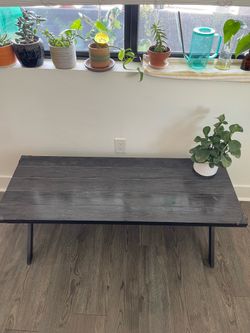 Entertainment table / Coffee Table