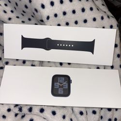 Apple Watch Gen 2 40mm $185
