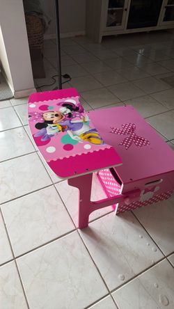 Minnie Mouse Kids Desk with Storage
