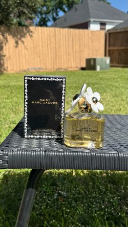 🌼 Marc Jacobs Daisy Eau de Toilette – 3.3 oz / 100 mL 🌼