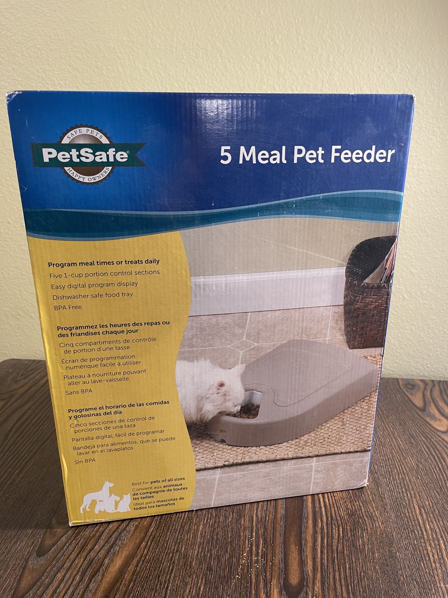 Pet Safe 5 Meal Pet Feeder- NEW
