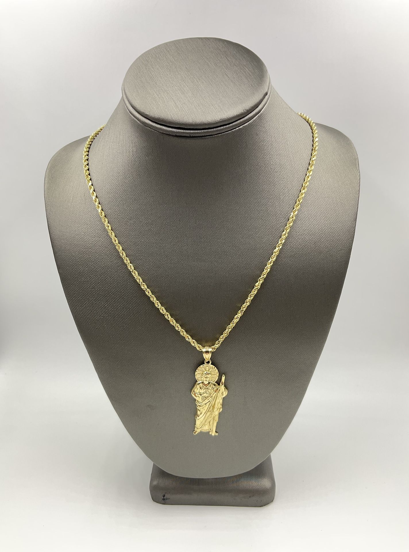 14KT YELLOW GOLD 26” SOLID ROPE CHAIN 2.5MM 20.6GR W/ 14KT YELLOW GOLD SAN JUDAS CHARM 5.6GR