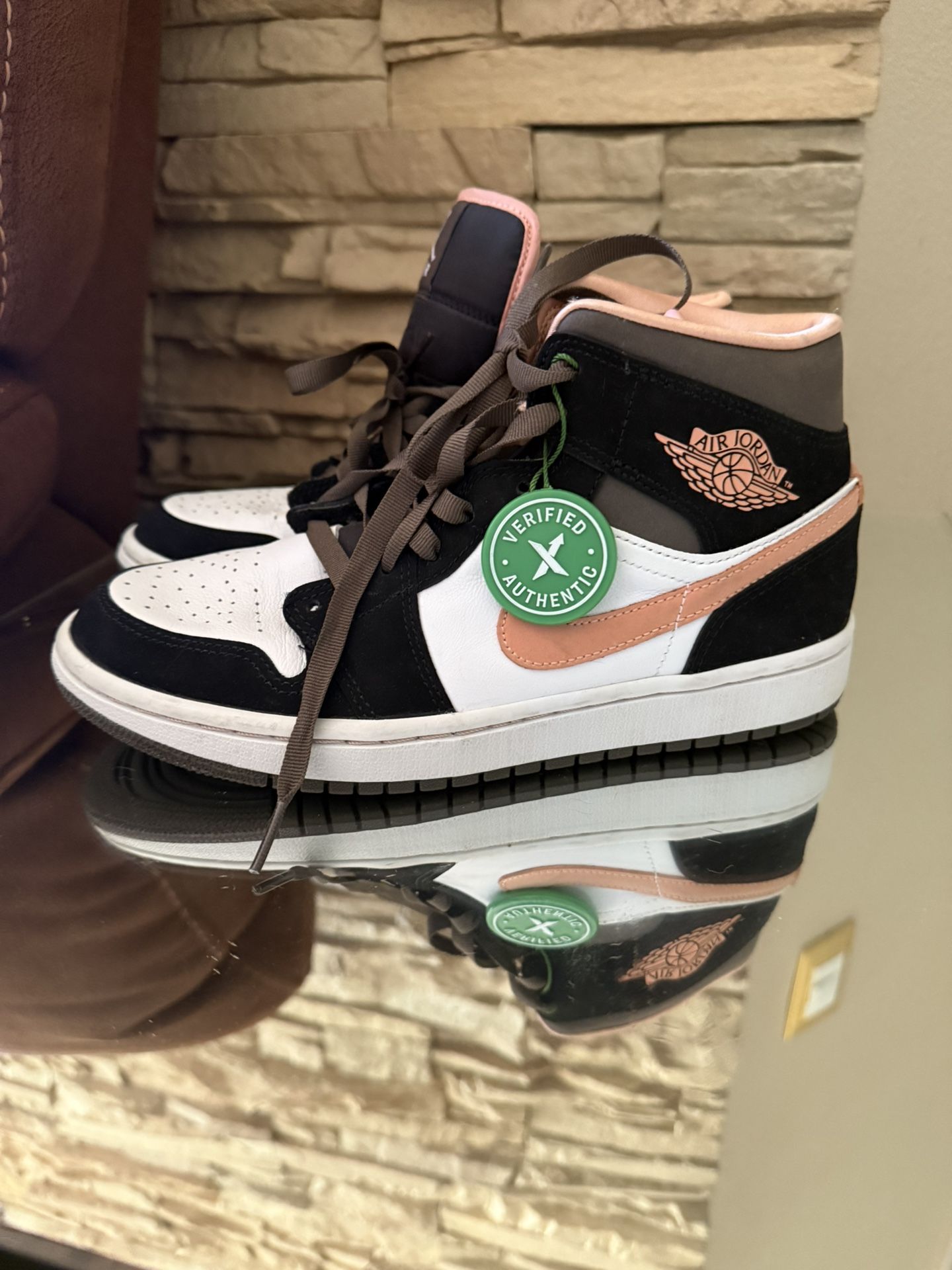 AIR JORDAN 1 MID BLACK ATMOSPHERE PINK