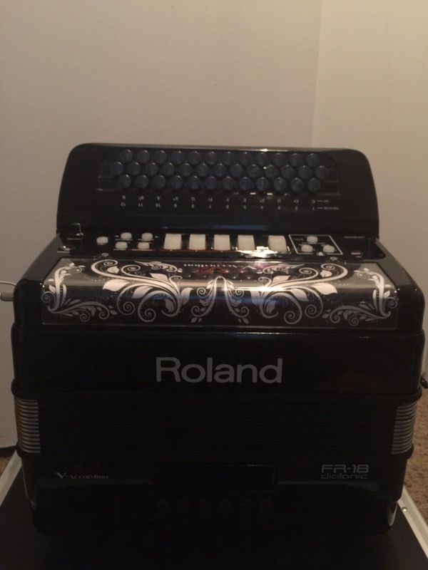 Roland FR-18 Diatonic V-Accordion