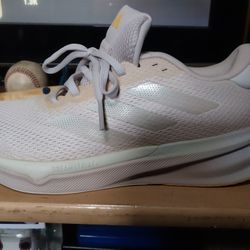 $40 OBO Adidas Supernova Size 10.5