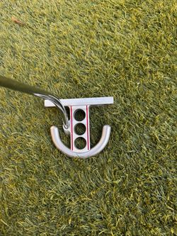 Scotty Cameron Futura Mid Putter, 35”