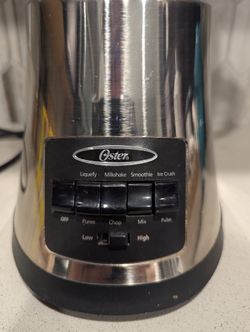 Oster 8‐Speed Stainless Steel Blender with Glass Jar