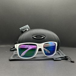 White Frame Oakley Sunglasses 