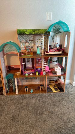 Barbie Doll House 