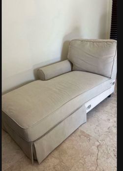 Chaise Lounge Pier one Brand $00