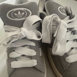 Adidas Campus Gray Sneakers – Men’s 8 / Women’s 9.5 – $70