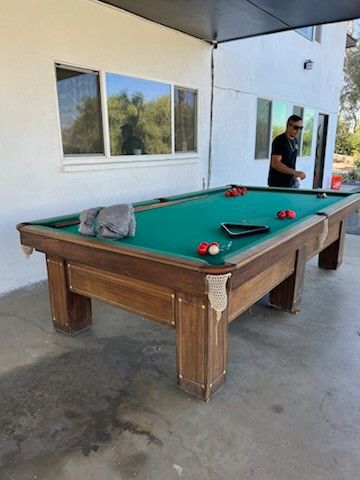 Brunswicks Pool Table Snooker 