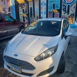 Ford Fiesta 4-Cylinder