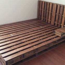 Custom Built Wood Pallet Bed Frame - Queen