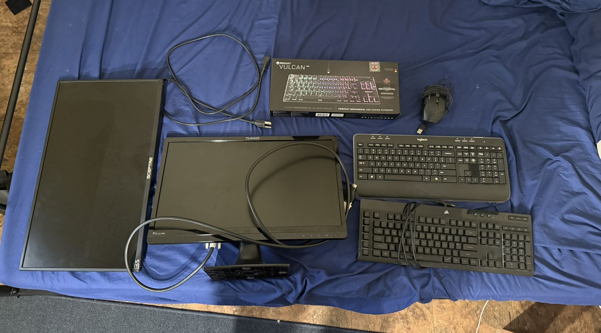 Computer Keyboards Monitors