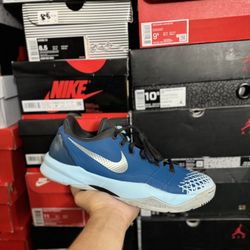 Kobe Venomenon 4 Green Abyss size 12 VNDS