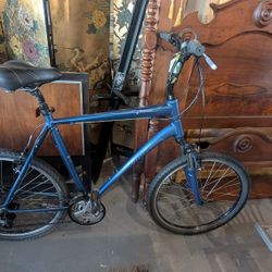Giant Sedona Hybrid Bicycle 