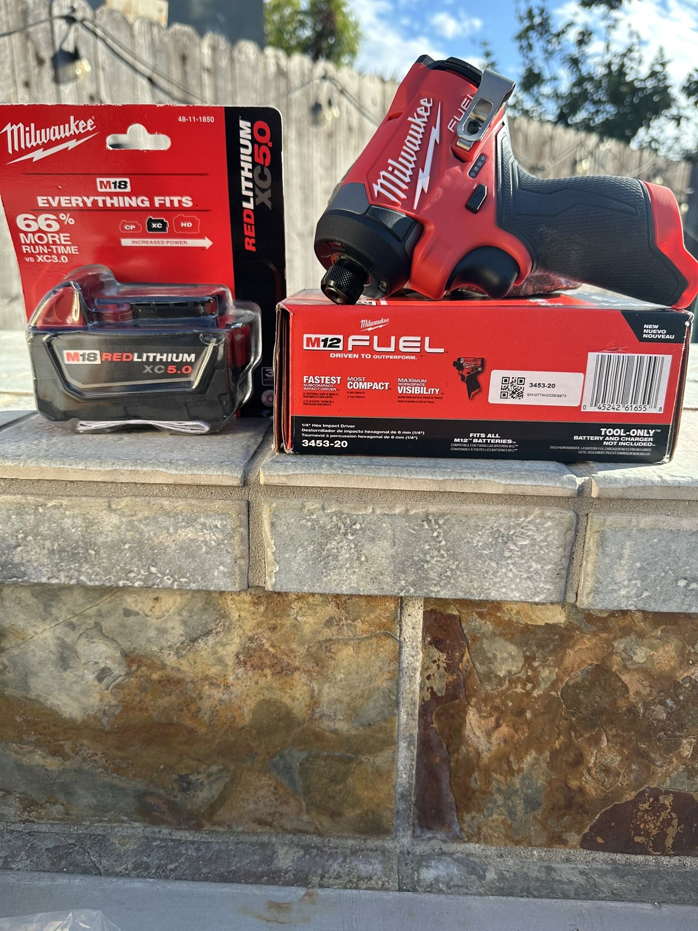 Milwaukee Tool / Battery