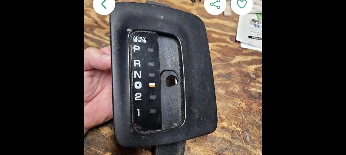 Gear shift cover 1997 grand cheap jeep Cherokee Laredo.