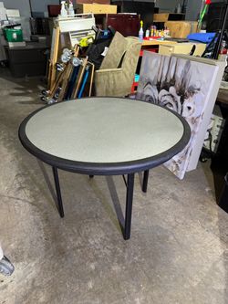Round Folding Table