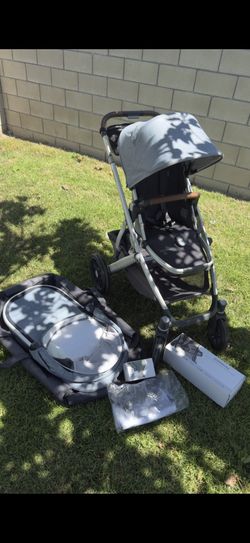 UPPAbaby Vista stroller and bassinet