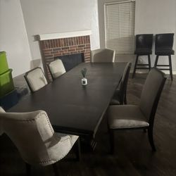 Dining Room Table 