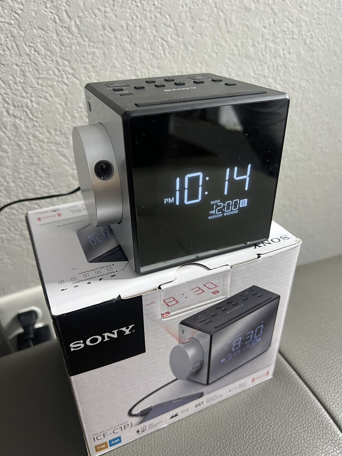 SONY ICF-C1PJ ALARM CLOCK RADIO