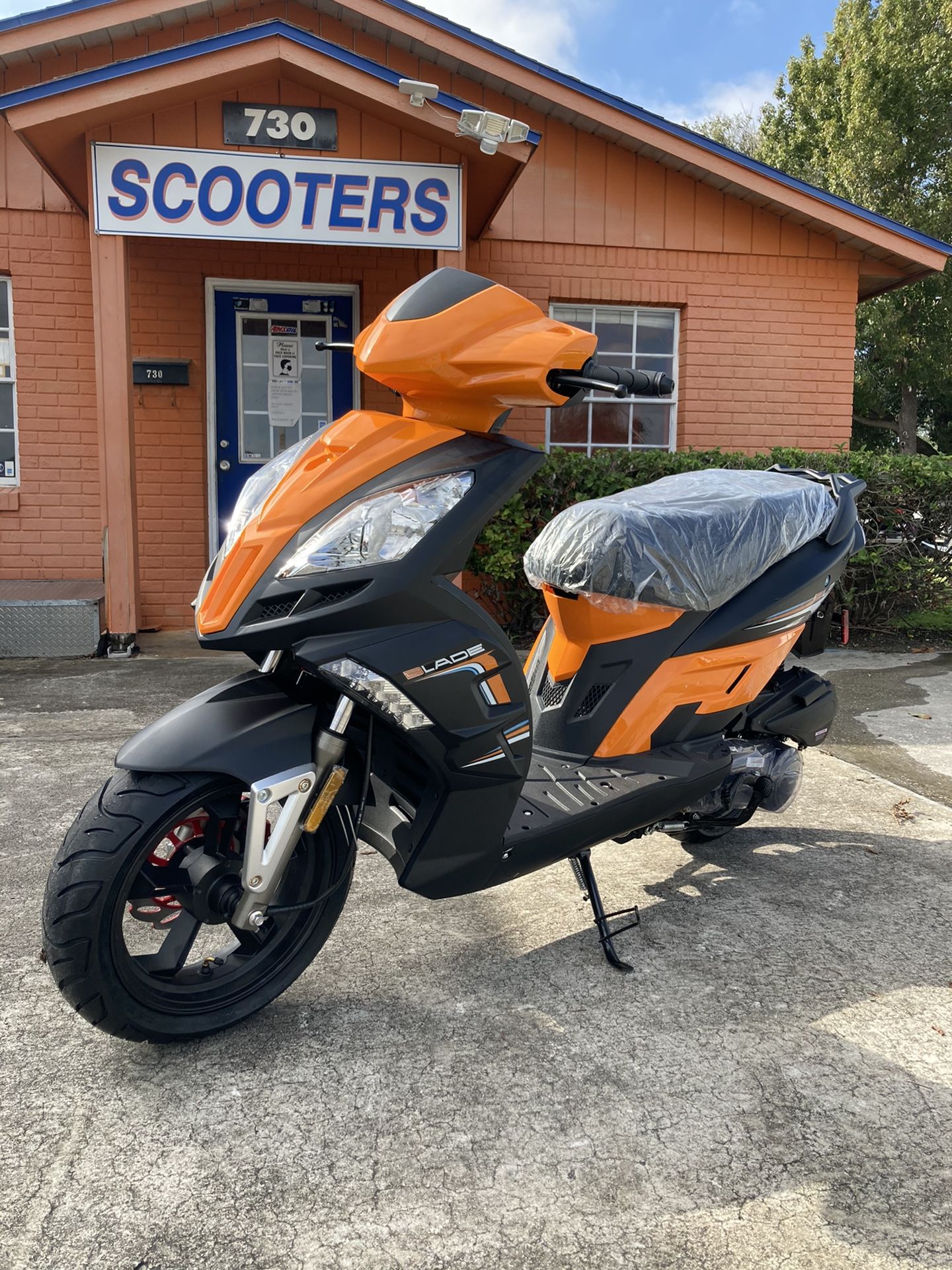 JJJ BLADE SCOOTER 150cc (WILD HOGS WINTER GARDEN FL 34787)