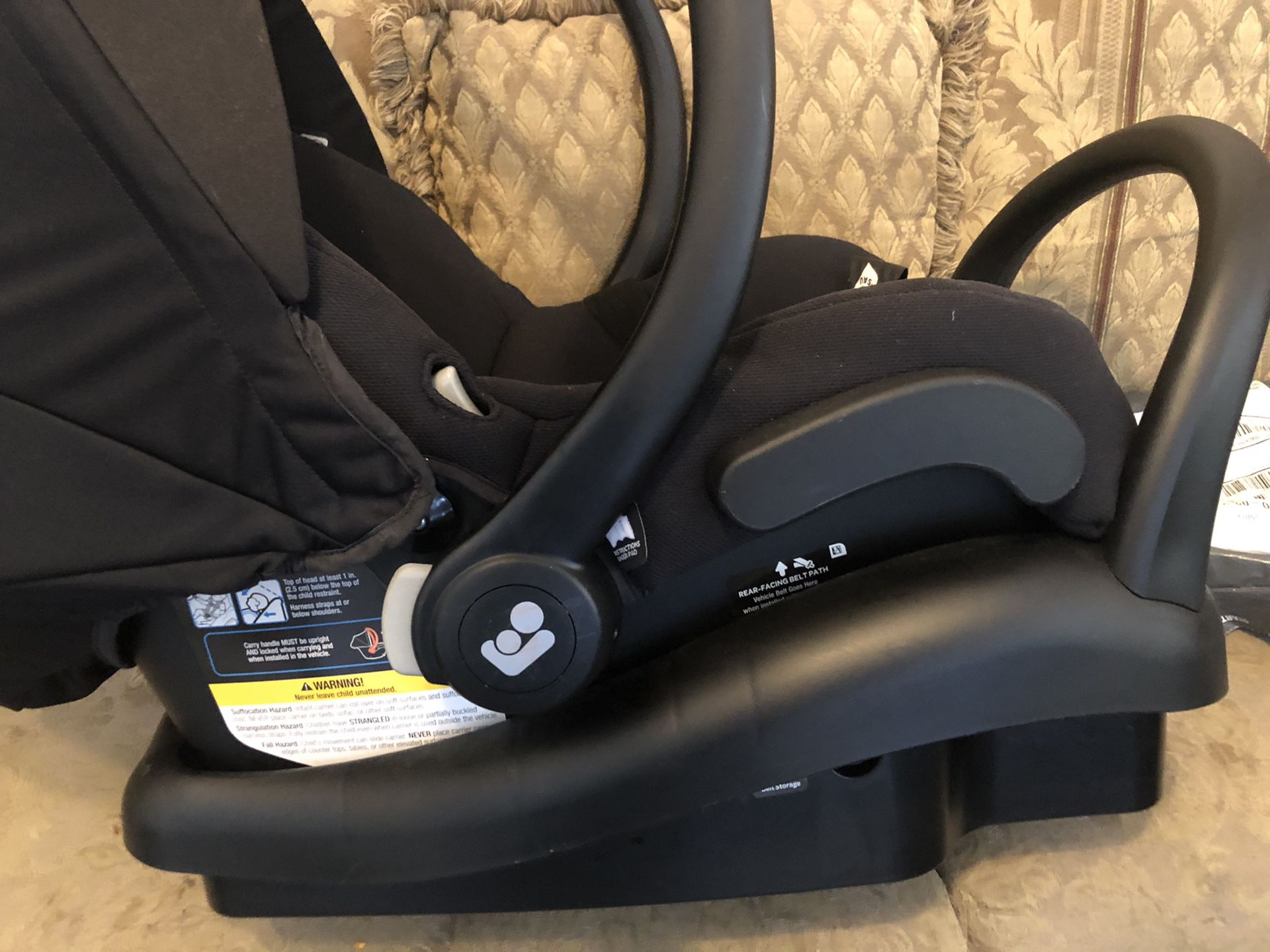 Maxi Cosí Car seat and stroller set