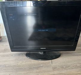 32 Inch Samsung TV