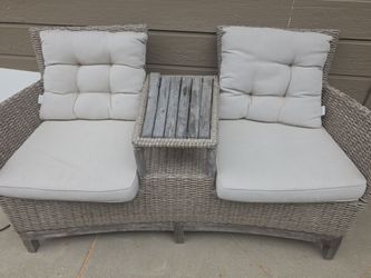 PATIO DOUBLE SITTING