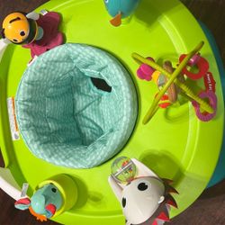 Baby walker\ Andadera 