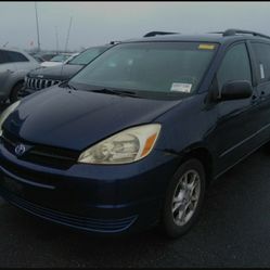 2004 Toyota Sienna