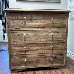 Rustic Reclaimed Wood Dresser Decor 