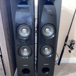 Samsung Bluetooth Tower Speakers 