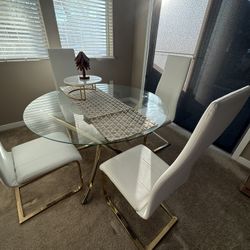 Modern 5 Pieces Dining Table 