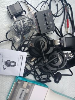 Audio Technica BPH-S1 broadcast headphones w/ polsen 4 channel headphone https://offerup.com/redirect/?o=YW1wLnBsdXM= boxcaster