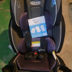  Graco  3 In 1 Car Seat 