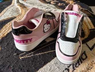 Hello Kitty Pink & Black Sz 7 Sneakers