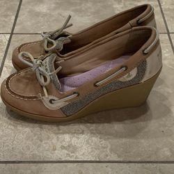 Women’s Sperry Taupe Leather Wedges Size 7 